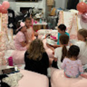 Meet your Posher, Lacey